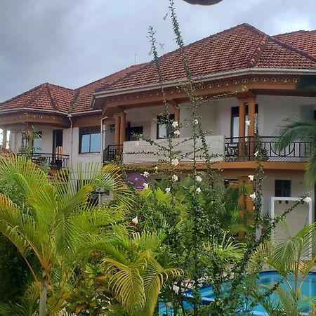 Mowicribs Hotel&Spa Entebbe Zewnętrze zdjęcie