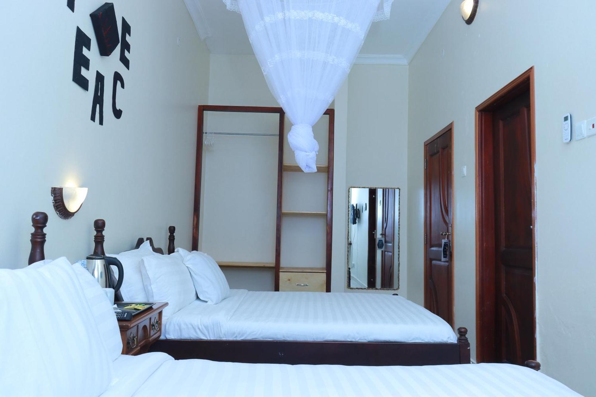 Mowicribs Hotel&Spa Entebbe Zewnętrze zdjęcie