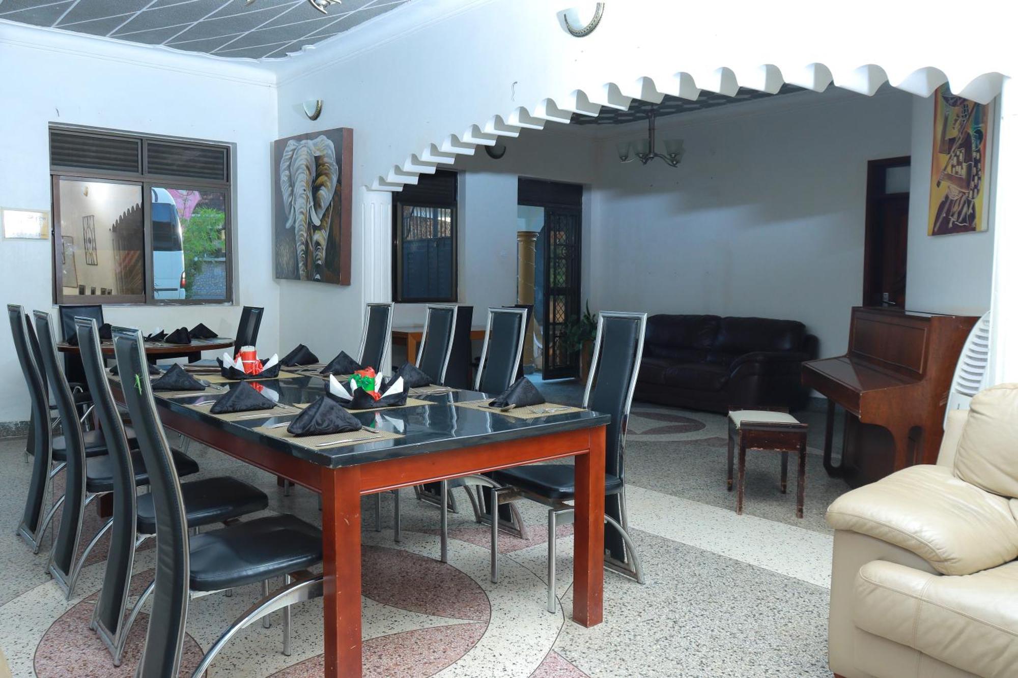Mowicribs Hotel&Spa Entebbe Zewnętrze zdjęcie