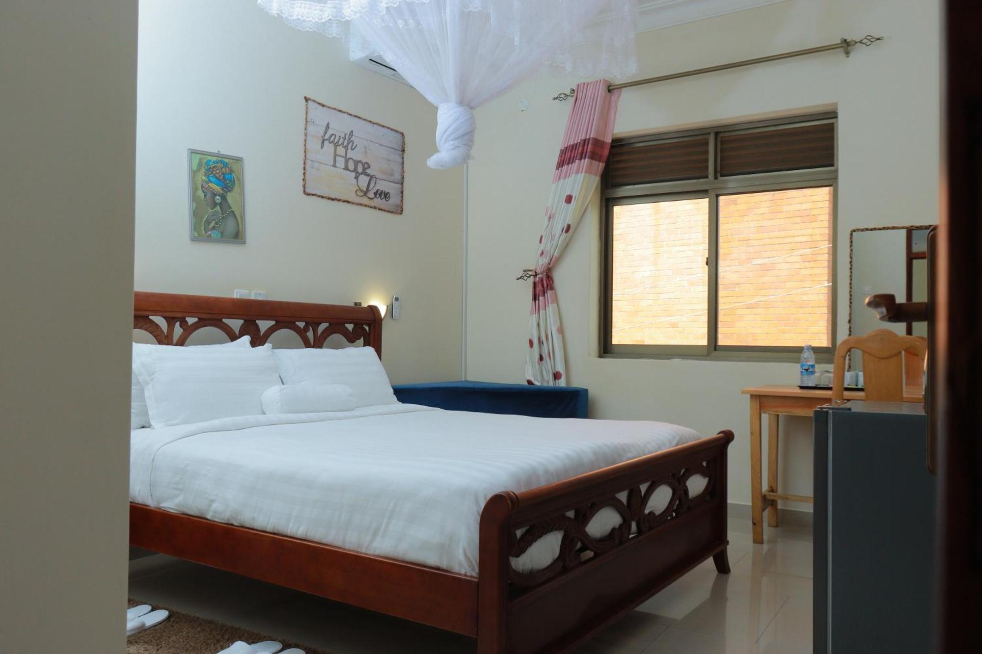 Mowicribs Hotel&Spa Entebbe Zewnętrze zdjęcie