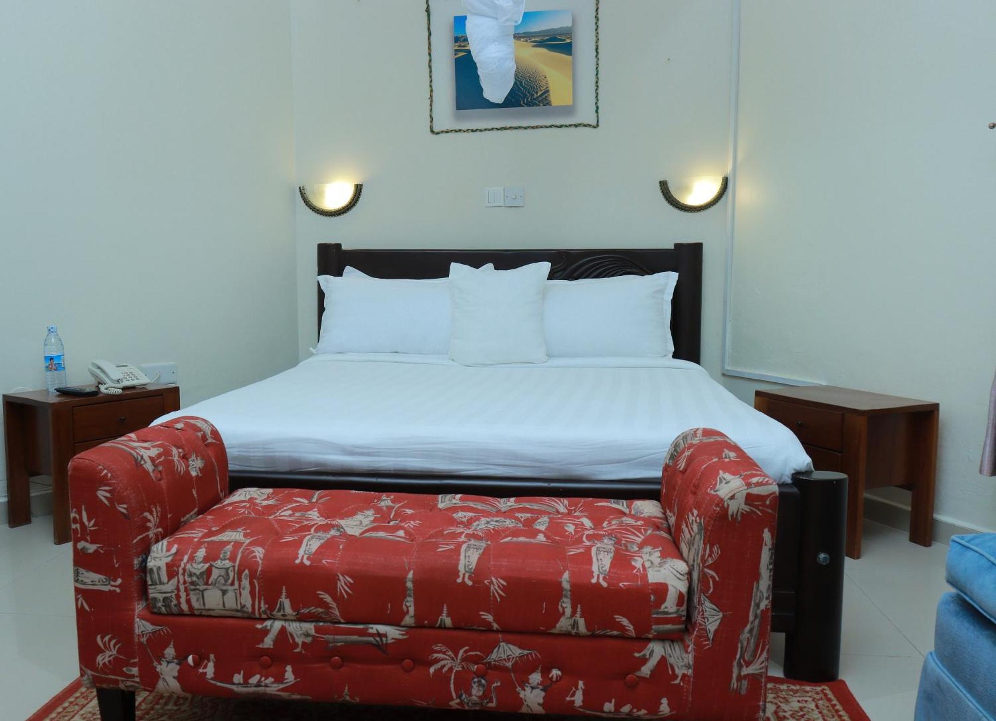 Mowicribs Hotel&Spa Entebbe Zewnętrze zdjęcie