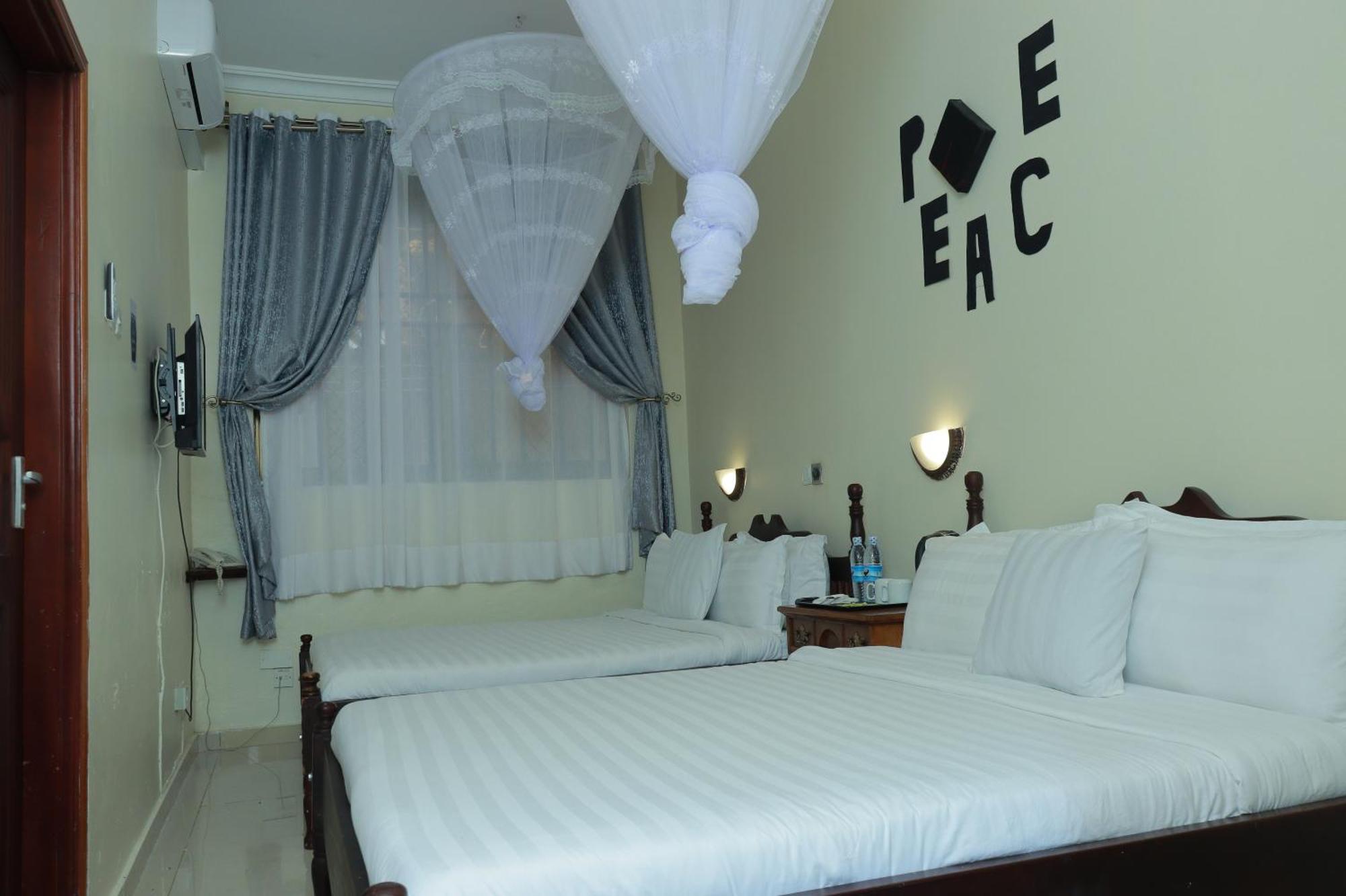Mowicribs Hotel&Spa Entebbe Zewnętrze zdjęcie