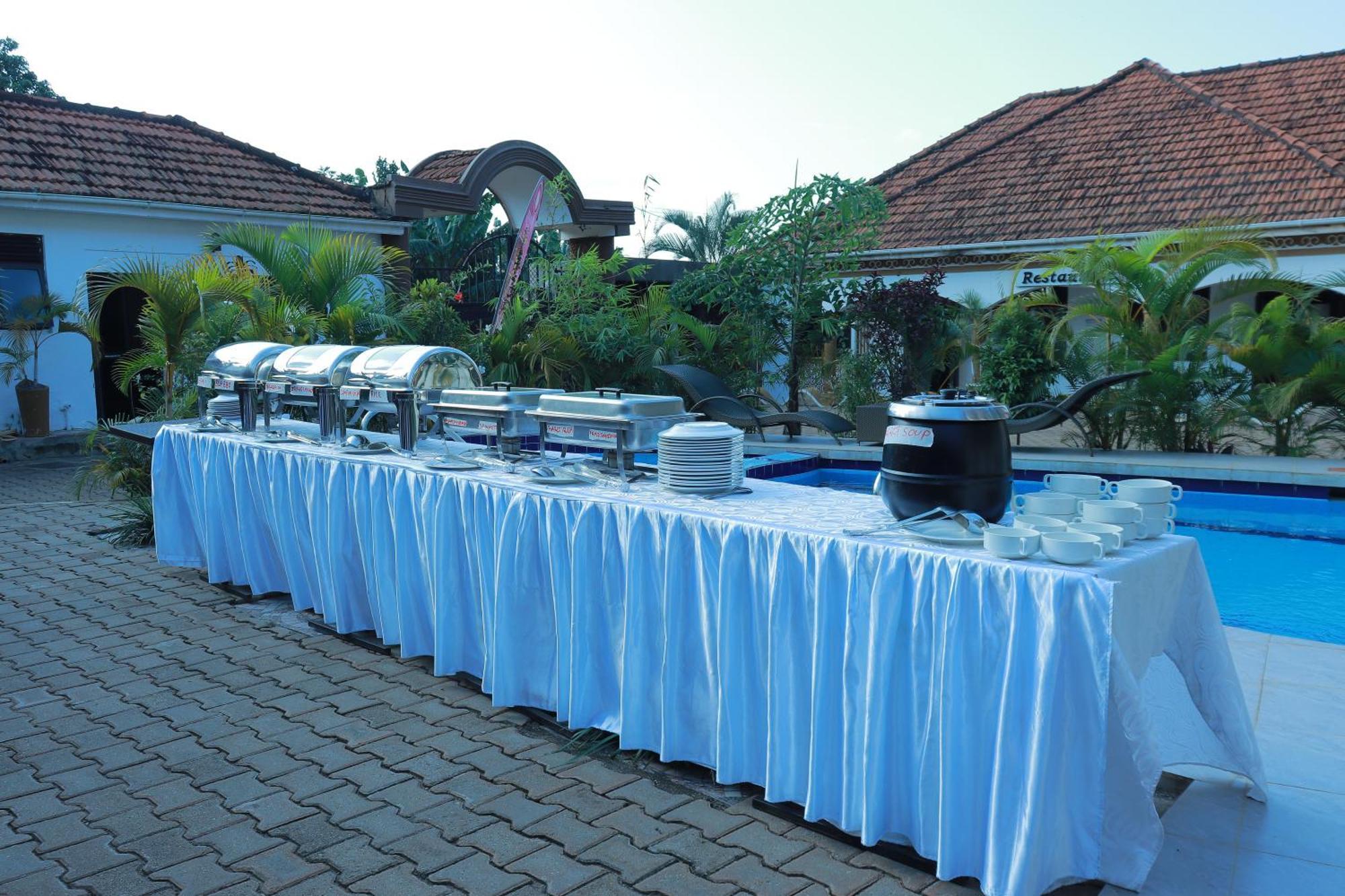 Mowicribs Hotel&Spa Entebbe Zewnętrze zdjęcie